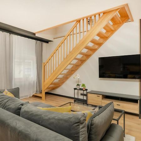Komeda Apartment Hidden In Poznan Old Town By Noclegi Renters Extérieur photo