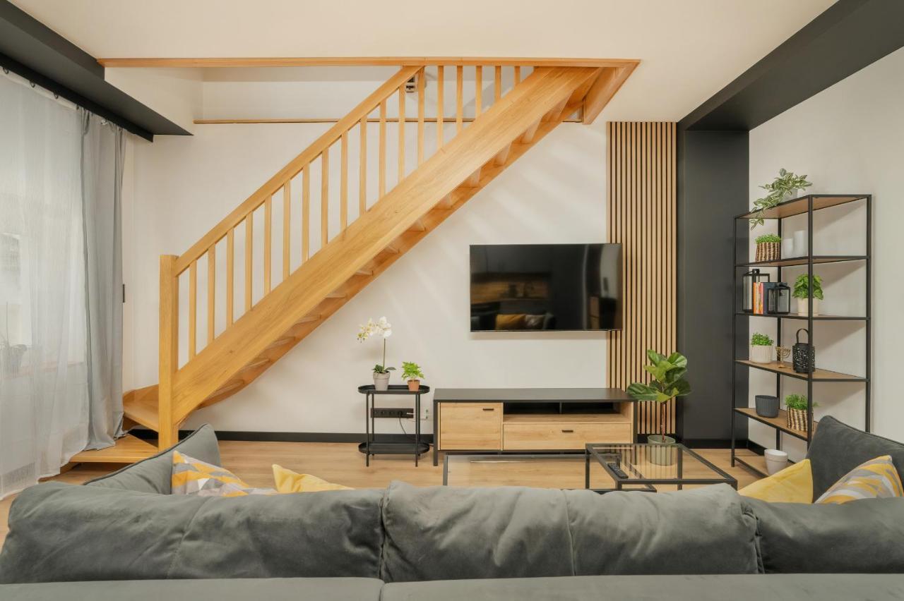 Komeda Apartment Hidden In Poznan Old Town By Noclegi Renters Extérieur photo