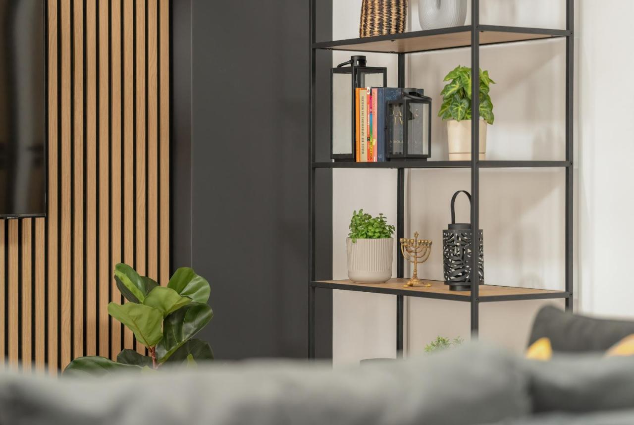 Komeda Apartment Hidden In Poznan Old Town By Noclegi Renters Extérieur photo